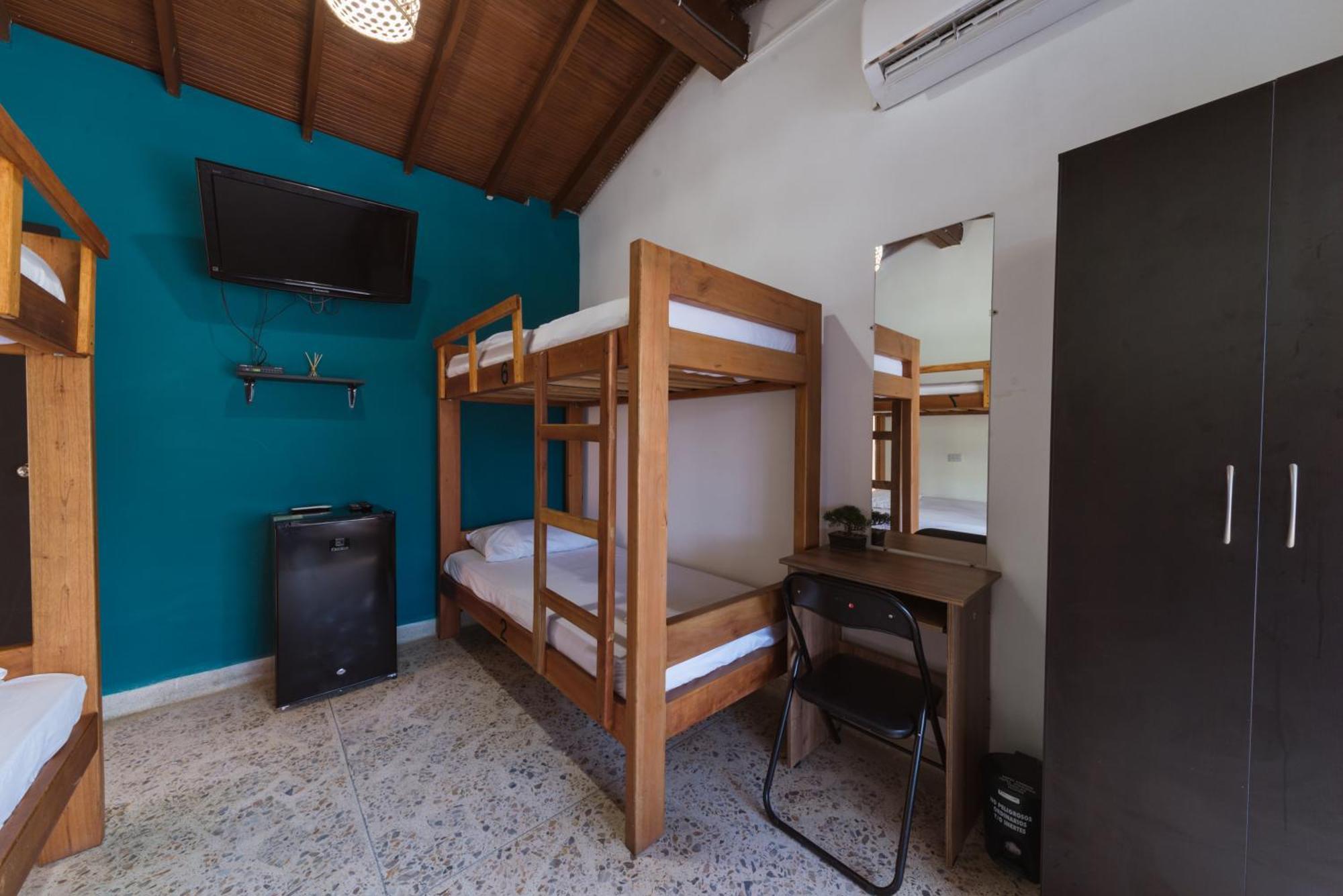 Habitación Familiar con baño privado
